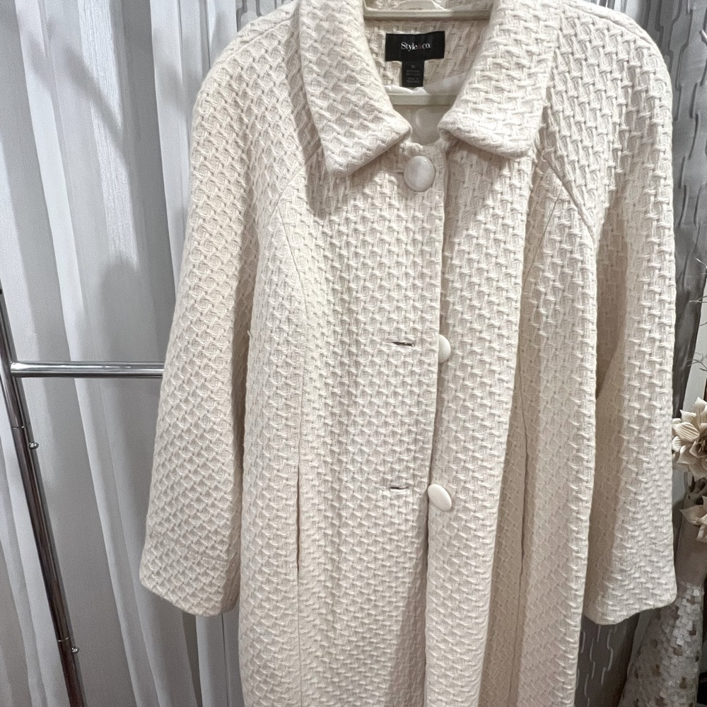 Pre loved Style and Co cream color coat in a size XL.